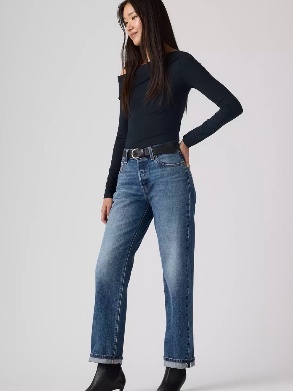 Levi's 501 Medium Blue High-Rise Straight Leg Jeans